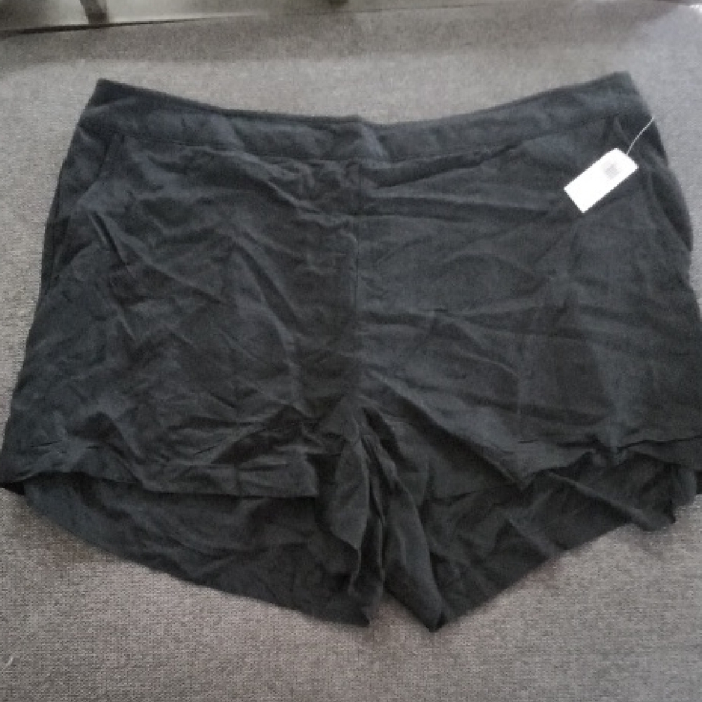NWT Old Navy Black Women's Shorts